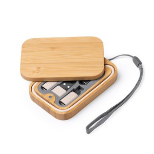 BACU Charging cable set presented in a bamboo case with magnetized lid